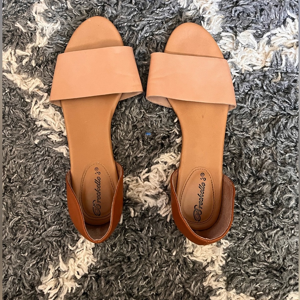 Breckelle Sandals